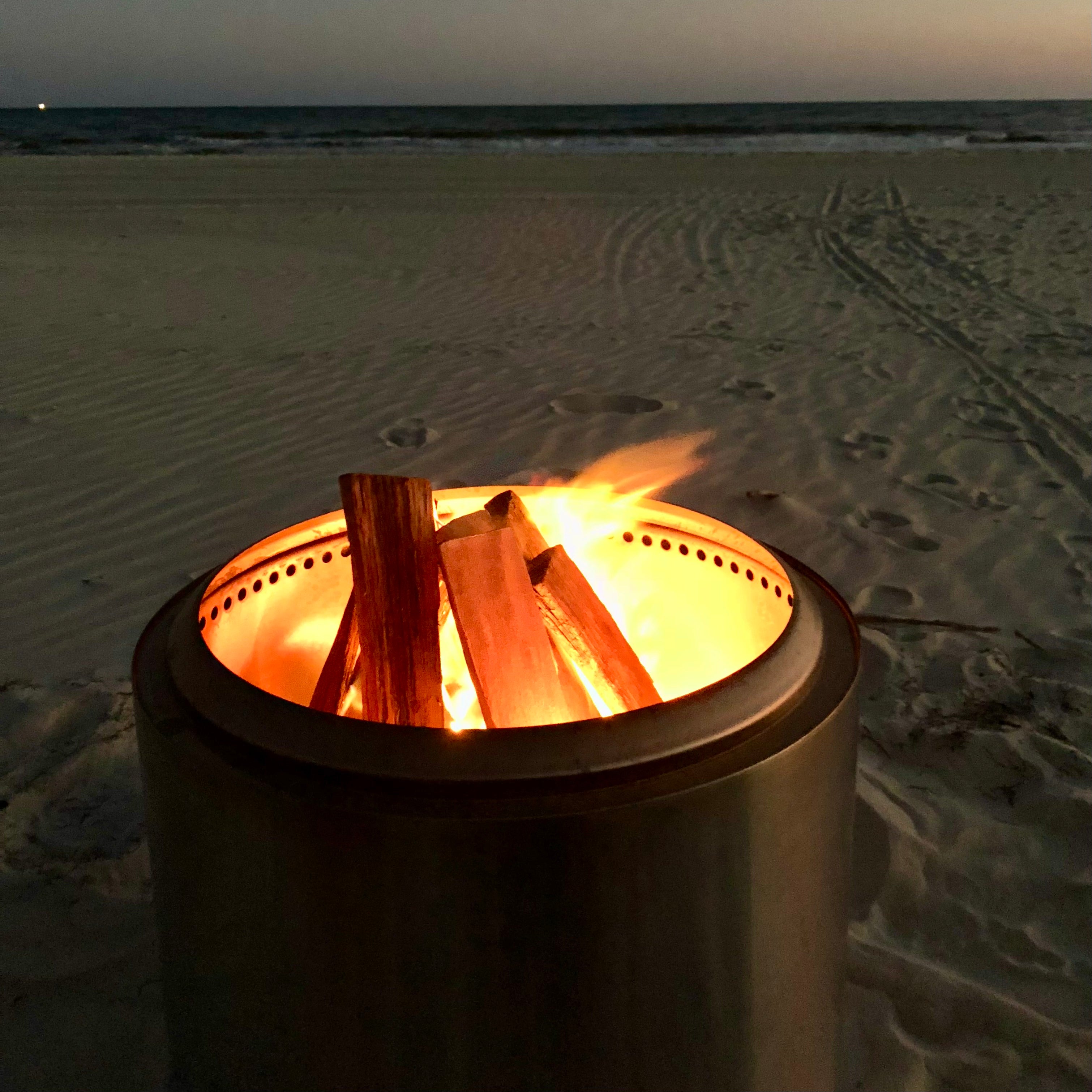 Starting a fire with fatwood